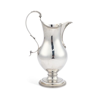 Lot 396 - A FINE GEORGE III SILVER BEER JUG