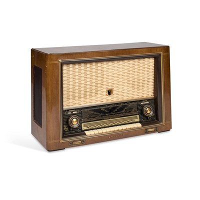 Lot 360 - A VINTAGE PHILIPS CAPELLA 753 RADIO