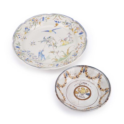 Lot 107 - A FAIENCE CHINOISERIE DISH AND A FRENCH FAIENCE DISH