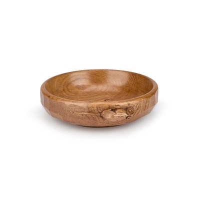 Lot 835 - ROBERT THOMPSON OF KILBURN, A MOUSEMAN OAK NUT BOWL