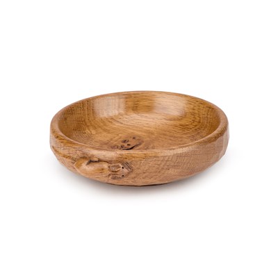 Lot 799 - ROBERT THOMPSON OF KILBURN, A MOUSEMAN OAK NUT BOWL