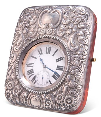 Lot 1414 - A LATE VICTORIAN POCKET WATCH IN A SILVER-MOUNTED CASE