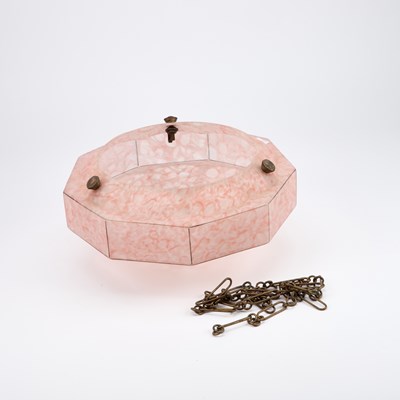 Lot 36 - A 1930S MOTTLED GLASS LIGHT SHADE