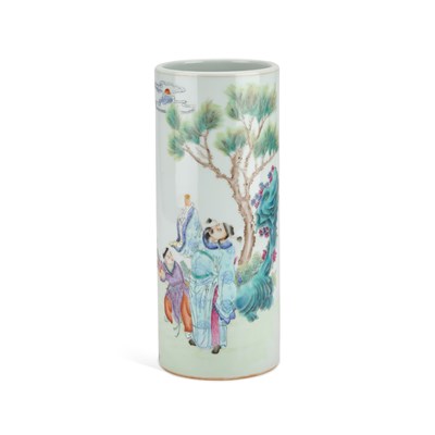 Lot 99 - A CHINESE FAMILLE ROSE SLEEVE VASE