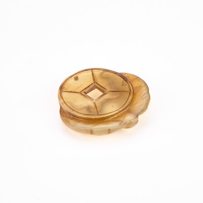 Lot 983 - A TIBETAN ROCK CRYSTAL VAJRA