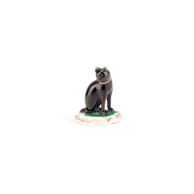 Lot 28 - A RARE ROCKINGHAM MODEL OF A CAT