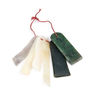 Lot 977 - A STRING OF CHINESE JADE PENDANTS