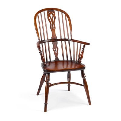 Lot A PERIOD STYLE YEW WOOD WINDSOR CHAIR