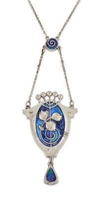 Lot 1640 - CHARLES HORNER - A SILVER AND ENAMEL PENDANT NECKLACE