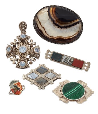 Lot 1740 - A GROUP OF SCOTTISH AND OTHER JEWELLERY