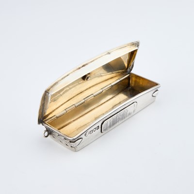 Lot 404 - MILITARY INTEREST: AN EDWARDIAN SILVER TABLE VESTA BOX