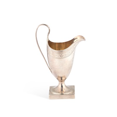 Lot 429 - A GEORGE III SILVER CREAM JUG