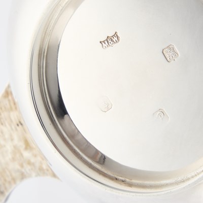 Lot 275 - A SCOTTISH SILVER QUAICH