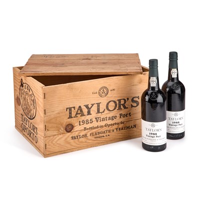 Lot 8 - SIX 75CL BOTTLES OF TAYLOR'S 1985 VINTAGE PORT