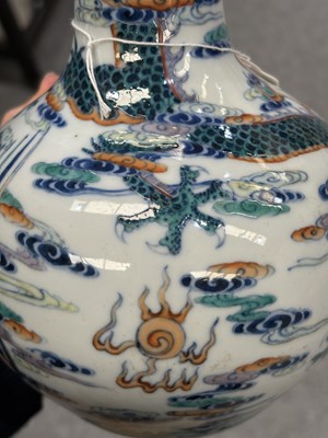 Lot 85 - A CHINESE DOUCAI 'DRAGON AND PHOENIX' VASE