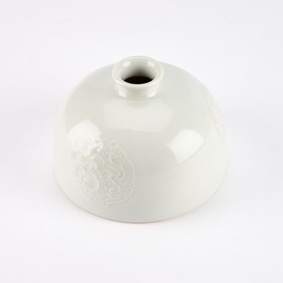 Lot A CHINESE WHITE-GLAZED 'BEEHIVE' WATER POT