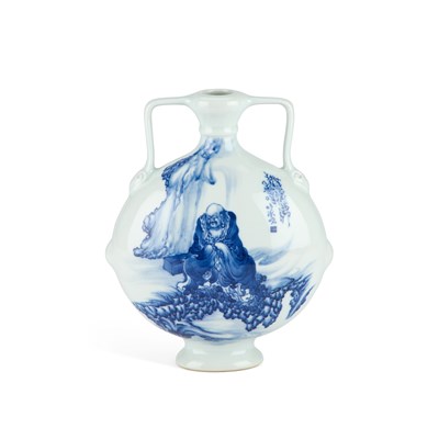 Lot 107 - A CHINESE BLUE AND WHITE MOON FLASK