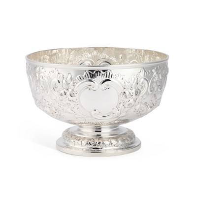 Lot 385 - A LARGE VICTORIAN SILVER BOWL