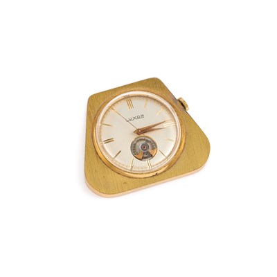 Lot 62 - A GOLD PLATED LUXOR MINIATURE DESK CLOCK