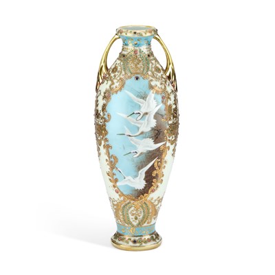 Lot 823 - A LARGE NORITAKE VASE