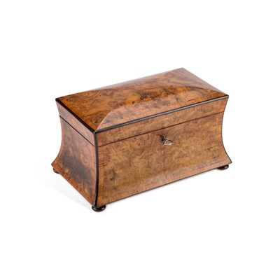 Lot 178 - A VICTORIAN BURR WALNUT TEA CADDY