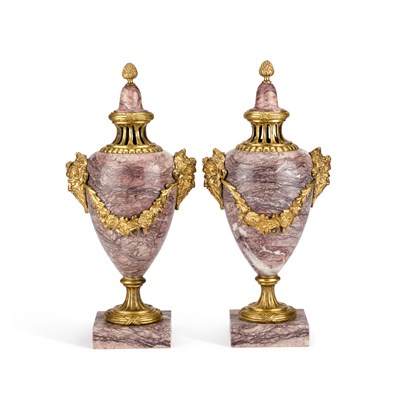 Lot 246 - A PAIR OF FRENCH ORMOLU-MOUNTED MARBLE CASSOLETTES