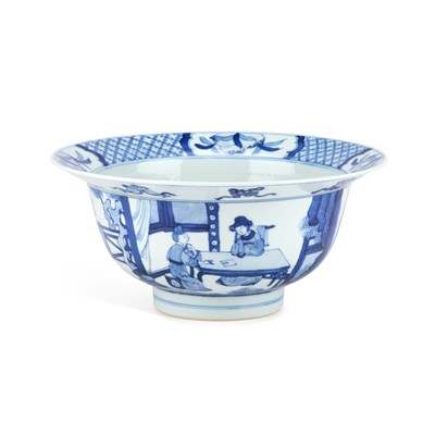 Lot 910 - A CHINESE BLUE AND WHITE BOWL