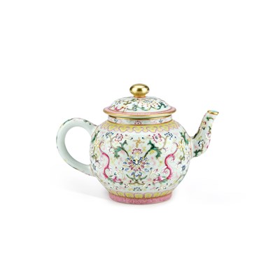 Lot A CHINESE FAMILLE ROSE TEAPOT