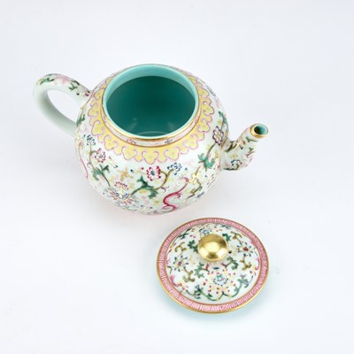 Lot A CHINESE FAMILLE ROSE TEAPOT