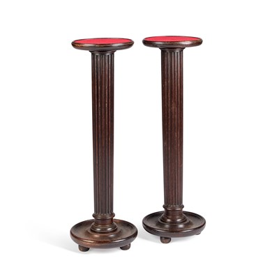 Lot 1300 - A PAIR EARLY 20TH CENTURY OAK COLUMNAR PEDESTALS