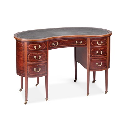 Lot 1299 - AN EDWARDIAN INLAID MAHOGANY KIDNEY-SHAPED DESK, BY SHAPLAND & PETTER, BARNSTAPLE