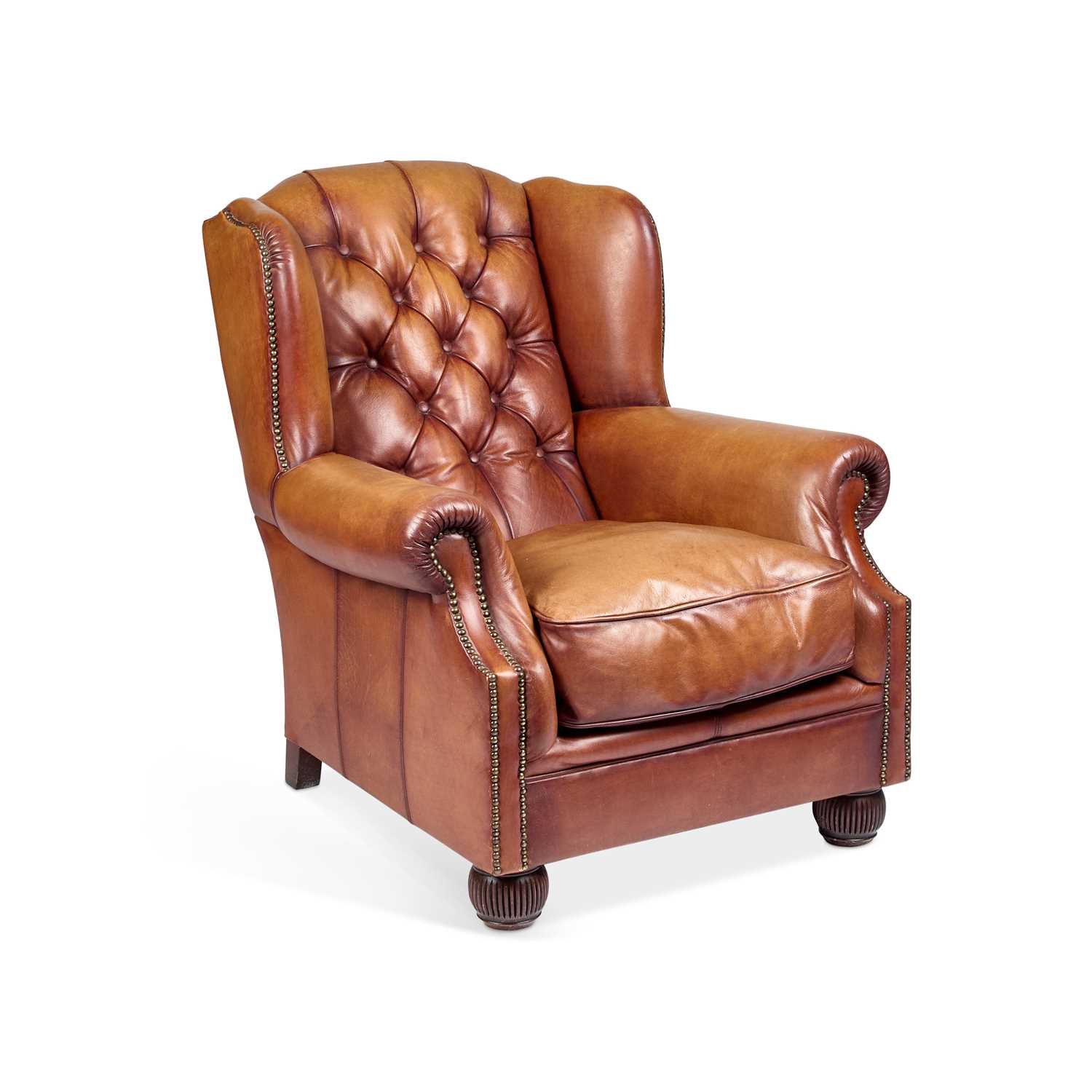 Lot 762 - A TAN LEATHER CLUB ARMCHAIR