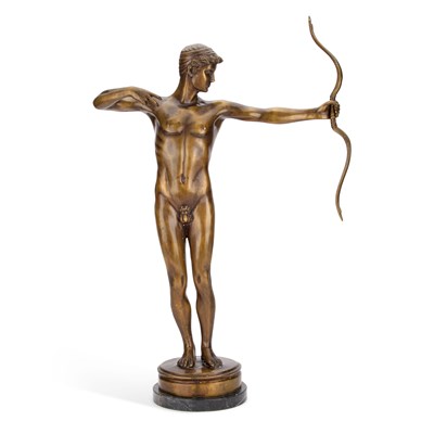 Lot 1076 - AN EARLY 20TH CENTURY EUROPEAN SCHOOL BRONZE STATUE OF A NUDE ARCHER