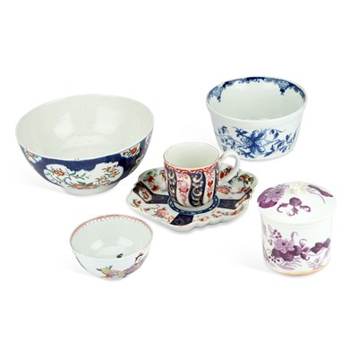 Lot 833 - A COLLECTION OF ENGLISH PORCELAIN