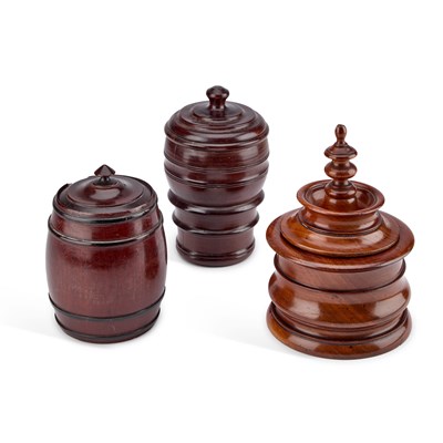 Lot 159 - A 19TH CENTURY MAHOGANY TOBACCO JAR AND COVER