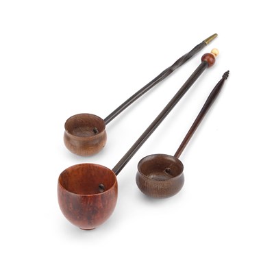 Lot 72 - A COLONIAL COQUILLA NUT TREEN TODDY LADLE