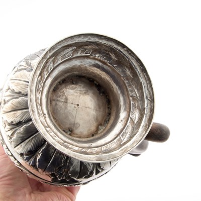 Lot 400 - AN 18TH CENTURY MALTESE SILVER COFFEE POT