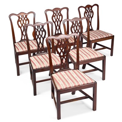 Lot 1257 - A SET OF SIX GEORGE III MAHOGANY DINING CHAIRS