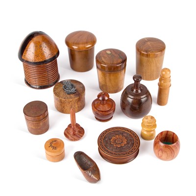 Lot 199 - A COLLECTION OF TREEN