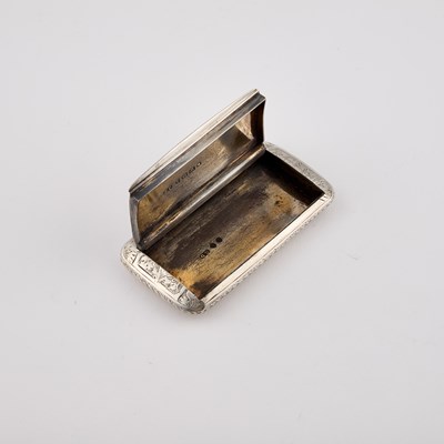 Lot A VICTORIAN SILVER SNUFF BOX