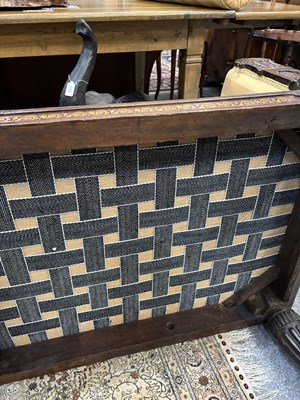 Lot 921 - A REGENCY STAINED BEECH AND MARQUETRY DAY BED