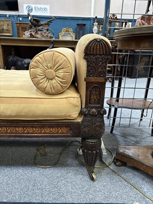 Lot 921 - A REGENCY STAINED BEECH AND MARQUETRY DAY BED