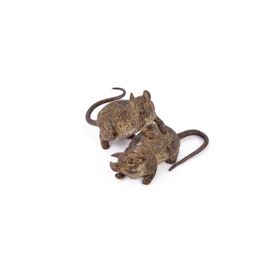 Lot 630 - A COLD-PAINTED BRONZE MODEL OF TWO RATS