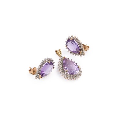 Lot 437 - A 9 CARAT GOLD AMETHYST AND DIAMOND PENDANT AND MATCHING PAIR OF EARRINGS