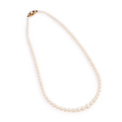 Lot 234 - A CULTURED PEARL NECKLACE