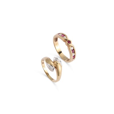 Lot 520 - TWO RINGS