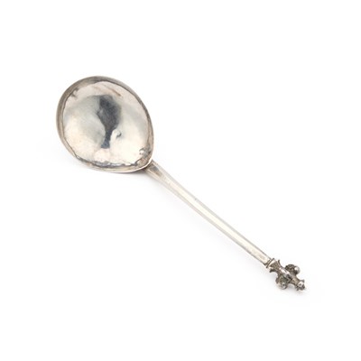 Lot 192 - A CONTINENTAL SILVER SPOON