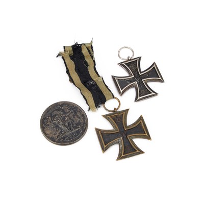 Lot 3 - A GERMAN 1914 IRON CROSS SECOND CLASS