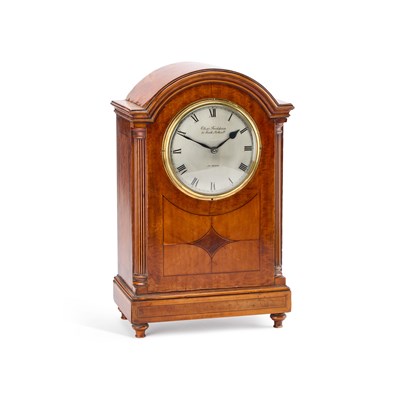 Lot 269 - A GEORGIAN STYLE SATINWOOD AND MAHOGANY MANTEL CLOCK