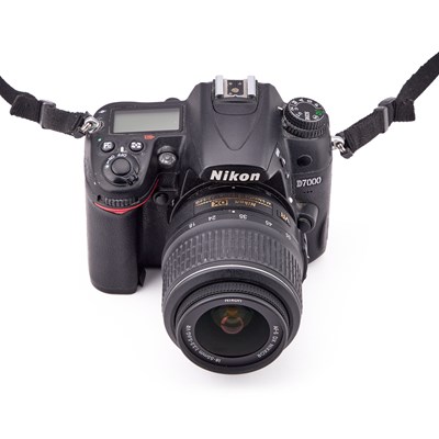 Lot 601 - A NIKON D7000 DSLR CAMERA